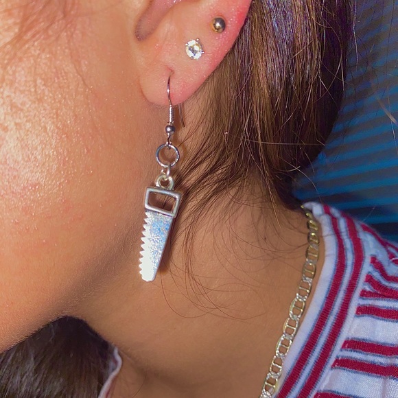 handsaw earrings - Picture 2 of 2